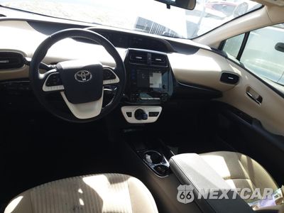 Zdjęcie 8 z 13 samochodu: 2018 TOYOTA PRIUS VIN:JTDKARFU2J3552278 - miniatura