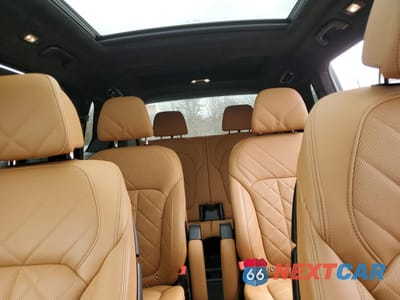 Zdjęcie 10 z 14 samochodu: 2023 BMW X7 XDRIVE40I VIN:5UX23EM04P9P81441 - miniatura