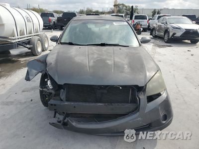 Piąte zdjęcie samochodu w środku: 2005 NISSAN ALTIMA S VIN:1N4AL11E25C950867 - miniatura