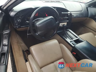 Zdjęcie 8 z 12 samochodu: 1995 CHEVROLET CORVETTE VIN:1G1YY22P4S5100408 - miniatura