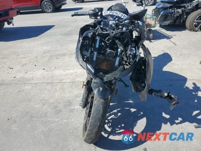 Drugie zdjęcie samochodu z przodu: 2022 KAWASAKI EX400 VIN:JKAEXKH17NDAG5740 - miniatura