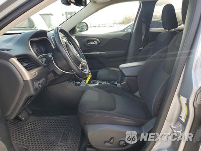 Zdjęcie 7 z 15 samochodu: 2017 JEEP CHEROKEE LATITUDE VIN:1C4PJMCB8HW562155 - miniatura