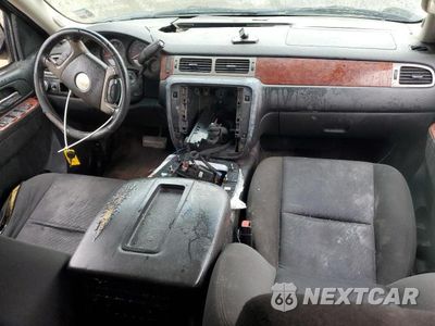 Zdjęcie 8 z 13 samochodu: 2011 CHEVROLET TAHOE C1500 LS VIN:1GNSCAE01BR165351 - miniatura