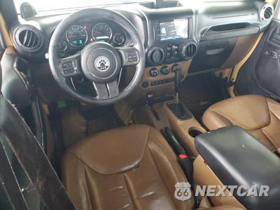 Zdjęcie 8 z 15 samochodu: 2013 JEEP WRANGLER UNLIMITED SAHARA VIN:1C4HJWEG5DL684170 - miniatura