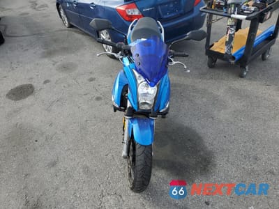 Piąte zdjęcie samochodu w środku: 2009 KAWASAKI ER650 C VIN:JKAEREC109DA30647 - miniatura