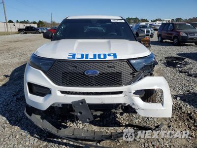 Piąte zdjęcie samochodu w środku: 2022 FORD EXPLORER POLICE INTERCEPTOR VIN:1FM5K8AB1NGB00455 - miniatura
