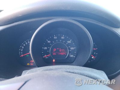 Zdjęcie 9 z 13 samochodu: 2015 KIA SOUL VIN:KNDJN2A2XF7793924 - miniatura