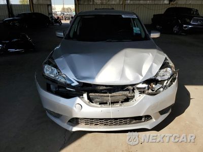 Piąte zdjęcie samochodu w środku: 2018 NISSAN SENTRA S VIN:3N1AB7AP0JY203290 - miniatura