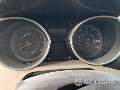 Zdjęcie 9 z 13 samochodu: 2013 HYUNDAI ELANTRA GLS VIN:KMHDH4AE9DU779582 - miniatura