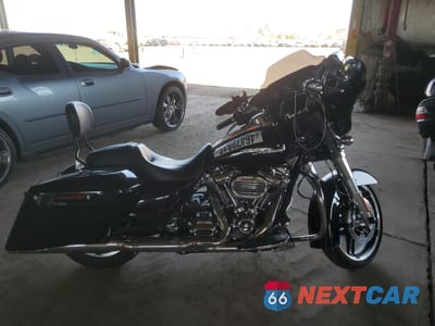 2019 HARLEY-DAVIDSON FLHX 1HD1KBC31KB626484 - główne zdjęcie licytacji z USA - miniatura