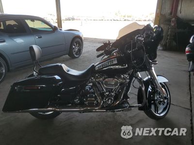 2019 HARLEY-DAVIDSON FLHX 1HD1KBC31KB626484 - główne zdjęcie licytacji z USA - miniatura