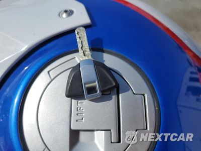 Zdjęcie 8 z 10 samochodu: 2019 BMW S 1000 R VIN:WB10D6204KZ972152 - miniatura