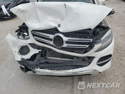 Zdjęcie 14 z 15 samochodu: 2019 MERCEDES-BENZ GLE 400 4MATIC VIN:4JGDA5GBXKB216198 - miniatura