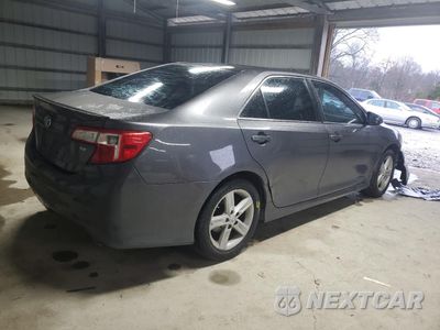 Trzecie zdjęcie samochodu z tyłu: 2014 TOYOTA CAMRY L VIN:4T1BF1FK6EU739455 - miniatura