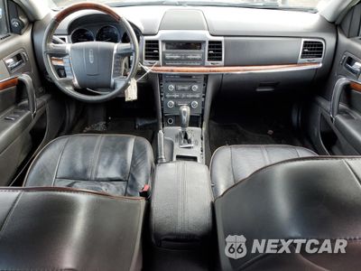 Zdjęcie 8 z 12 samochodu: 2011 LINCOLN MKZ VIN:3LNHL2GCXBR764264 - miniatura