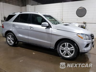Czwarte zdjęcie samochodu z boku: 2014 MERCEDES-BENZ ML 350 4MATIC VIN:4JGDA5HBXEA324250 - miniatura