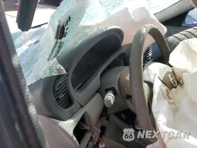 Zdjęcie 9 z 11 samochodu: 2006 NISSAN SENTRA 1.8 VIN:3N1CB51D06L468346 - miniatura