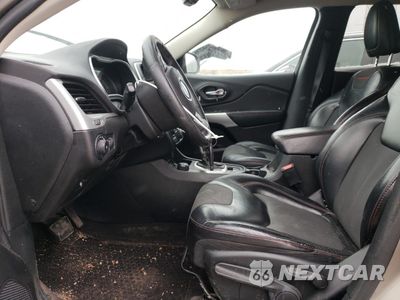Zdjęcie 7 z 17 samochodu: 2017 JEEP CHEROKEE TRAILHAWK VIN:1C4PJMBS1HW594110 - miniatura