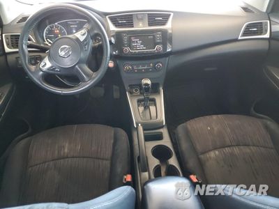 Zdjęcie 8 z 12 samochodu: 2016 NISSAN SENTRA S VIN:3N1AB7AP5GL636531 - miniatura