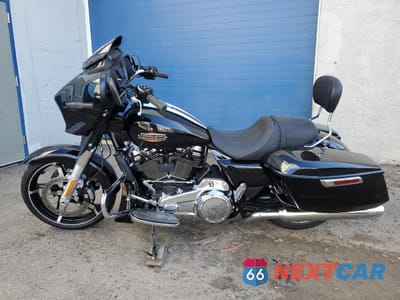 Trzecie zdjęcie samochodu z tyłu: 2024 HARLEY-DAVIDSON FLHX VIN:1HD1KB719RB641897 - miniatura