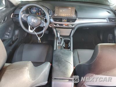 Zdjęcie 8 z 14 samochodu: 2018 HONDA ACCORD LX VIN:1HGCV1F11JA123386 - miniatura