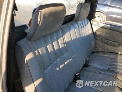 Zdjęcie 10 z 12 samochodu: 1993 TOYOTA PICKUP 1/2 TON SHORT WHEELBASE STB VIN:4TARN81A6PZ114634 - miniatura