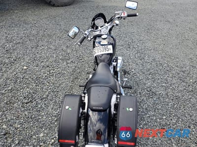 Zdjęcie 6 z 9 samochodu: 2013 HONDA VT750 S VIN:JH2RC5810DK300406 - miniatura
