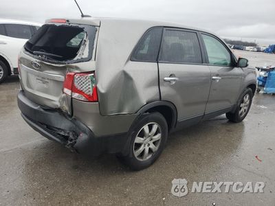 Trzecie zdjęcie samochodu z tyłu: 2012 KIA SORENTO BASE VIN:5XYKT4A19CG236143 - miniatura