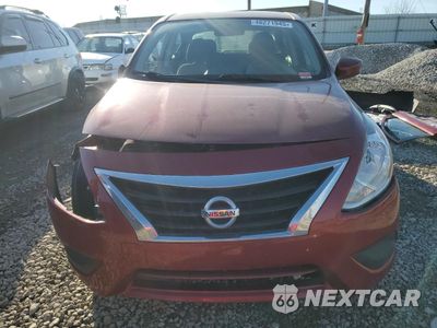 Piąte zdjęcie samochodu w środku: 2018 NISSAN VERSA S VIN:3N1CN7APXJK399273 - miniatura