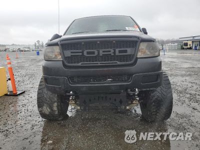Piąte zdjęcie samochodu w środku: 2005 FORD F150 SUPERCREW VIN:1FTPW14515KB57086 - miniatura