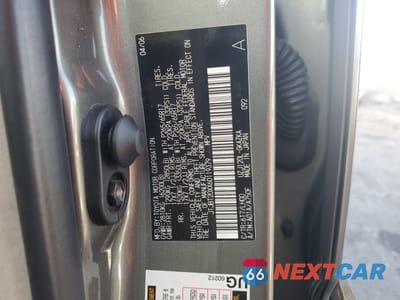 Zdjęcie 13 z 13 samochodu: 2006 LEXUS GX 470 VIN:JTJBT20XX60119379 - miniatura