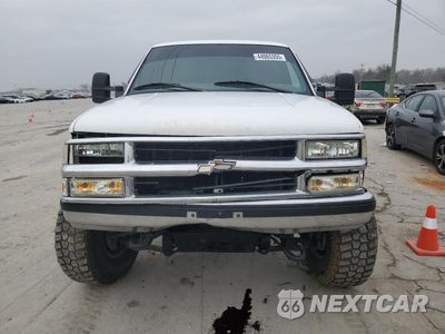 Piąte zdjęcie samochodu w środku: 2000 CHEVROLET GMT-400 K2500 VIN:1GCGK23R7YF504830 - miniatura
