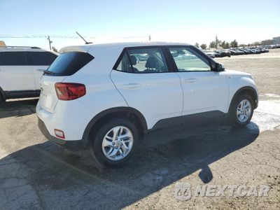 Trzecie zdjęcie samochodu z tyłu: 2024 HYUNDAI VENUE SE VIN:KMHRB8A32RU279798 - miniatura