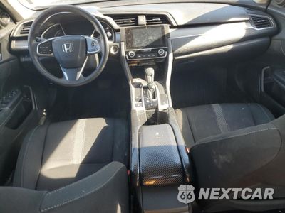 Zdjęcie 8 z 12 samochodu: 2018 HONDA CIVIC EX VIN:2HGFC2F75JH503720 - miniatura