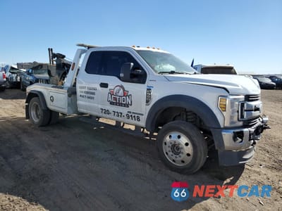 Czwarte zdjęcie samochodu z boku: 2019 FORD F550 SUPER DUTY VIN:1FD0X5HT6KEE93885 - miniatura