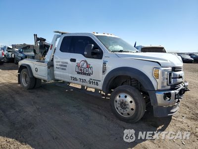 Czwarte zdjęcie samochodu z boku: 2019 FORD F550 SUPER DUTY VIN:1FD0X5HT6KEE93885 - miniatura