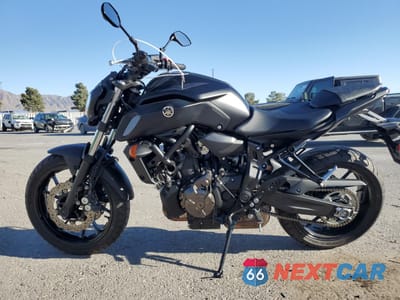 Trzecie zdjęcie samochodu z tyłu: 2020 YAMAHA MT07 VIN:JYARM27E7LA006719 - miniatura