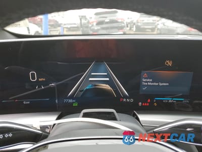 Zdjęcie 9 z 12 samochodu: 2024 CADILLAC LYRIQ LUXURY VIN:1GYKPSRL6RZ136357 - miniatura