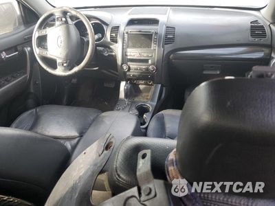 Zdjęcie 8 z 13 samochodu: 2012 KIA SORENTO EX VIN:5XYKUDA62CG306560 - miniatura