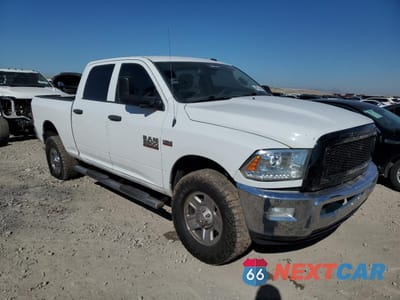 Czwarte zdjęcie samochodu z boku: 2014 RAM 2500 ST VIN:3C6UR5CJ1EG139704 - miniatura