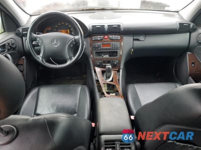 Zdjęcie 8 z 12 samochodu: 2001 MERCEDES-BENZ C 320 VIN:WDBRF64J01F089691 - miniatura