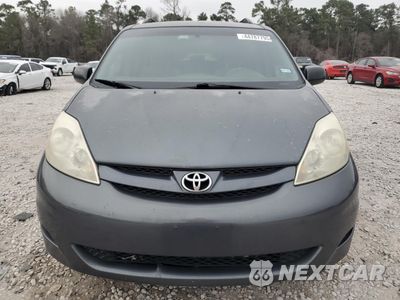 Piąte zdjęcie samochodu w środku: 2010 TOYOTA SIENNA CE VIN:5TDKK4CC9AS302806 - miniatura