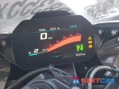 Zdjęcie 7 z 10 samochodu: 2022 BMW S 1000 RR VIN:WB10E2305N6F05383 - miniatura