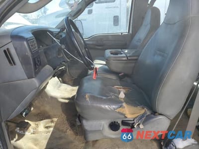 Zdjęcie 7 z 12 samochodu: 2004 FORD F350 SUPER DUTY VIN:1FDWX36PX4EC15630 - miniatura