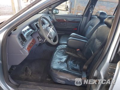 Zdjęcie 7 z 12 samochodu: 2002 MERCURY GRAND MARQUIS GS VIN:2MEFM74W22X640820 - miniatura