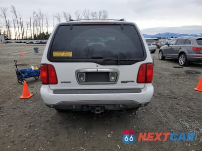 Zdjęcie 6 z 12 samochodu: 2001 LINCOLN NAVIGATOR VIN:5LMFU28R41LJ18753 - miniatura