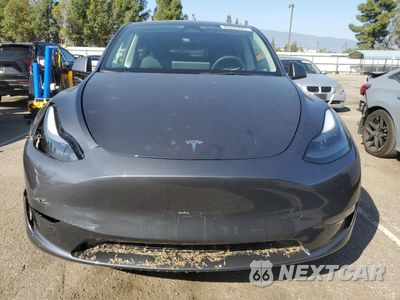 Piąte zdjęcie samochodu w środku: 2023 TESLA MODEL Y VIN:7SAYGDED1PF934944 - miniatura