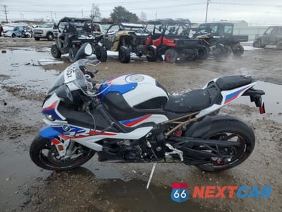 Trzecie zdjęcie samochodu z tyłu: 2021 BMW S 1000 RR VIN:WB10E2307M6E69369 - miniatura