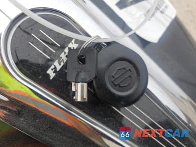 Zdjęcie 8 z 9 samochodu: 2011 HARLEY-DAVIDSON FLHX VIN:1HD1KBM18BB603569 - miniatura