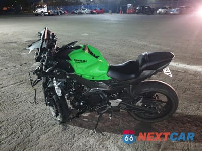 Trzecie zdjęcie samochodu z tyłu: 2022 KAWASAKI EX650 N VIN:ML5EXEN15NDA50308 - miniatura
